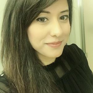 Meet your Posher, Aakriti